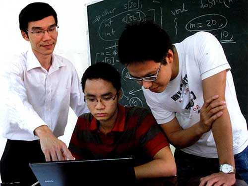 TS Đinh Bá Tiến từng làm ở NASA