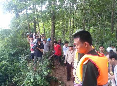 đập Khe Ang, ba đờ xốc, Innova, tìm kiếm, 5 nạn nhân