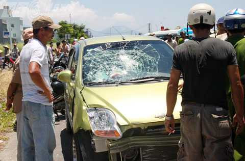 đối đầu, tai nạn, trọng thương, xe máy, mô tô