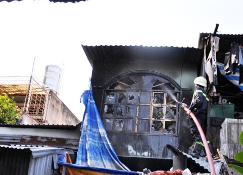 TP.HCM, cháy nhà, nghĩ lễ, Phạm Văn Khoẻ, quận 6, chợ Bình Tây, PCCC