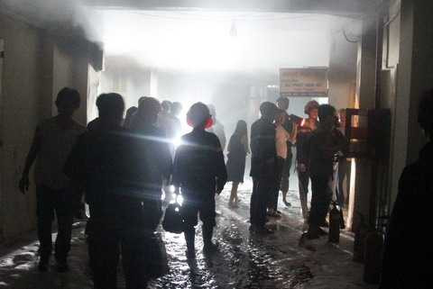 cháy chung cư, tháo chạy, trung tâm sài gòn