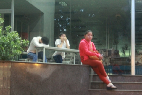 TP.HCM, Giáo dục, thi đại học, sĩ tử, phụ huynh, vạ vật trước cổng trường