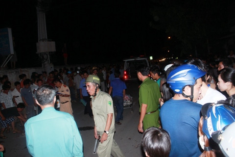 TP.HCM,tai nạn, Tân Sơn, xe máy, va chạm, thanh niên, cô gái