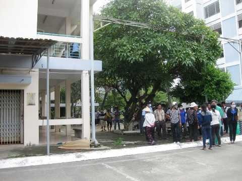 TP.HCM, bệnh viện Phạm Ngọc Thạch, tử tử, nhảy lầu, bệnh nhân, gia cảnh nghèo