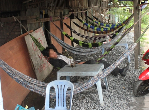 xe tải, lật nhào, ma men