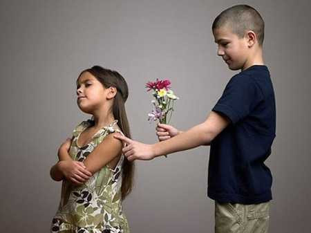 Trẻ mẫu giáo 'tỏ tình' hài hước