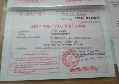 Hà Nội: Giấy phép giả vào phố cấm cho xe tải giá 100.000 đồng