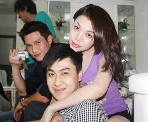 Thiếu gia Tùng Lâm khoe bộ sưu tập người tình