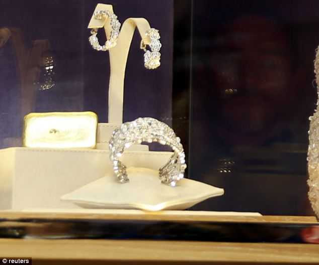 Trang sức tại liên hoan phim Cannes