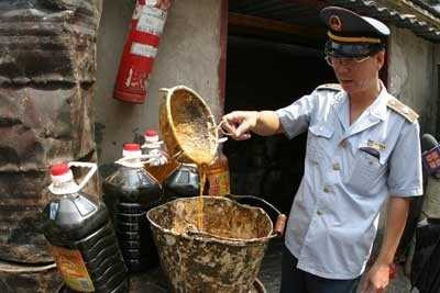 Trung Quốc tiêu thụ 3 triệu tấn 'dầu nước cống' mỗi năm