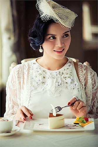 Lý Nhã Kỳ không dám đối chất rằng mình có viết bức thư ấy hay không, mà chỉ im lặng lập lờ cho qua chuyện.