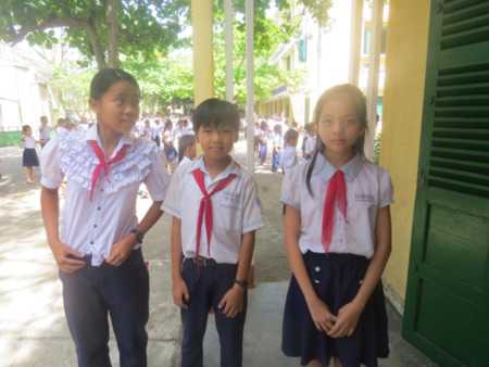 3 học sinh lớp lớp 5A1 phải nhập viện sau khi uống thuốc tẩy giun vào ngày 9.5.