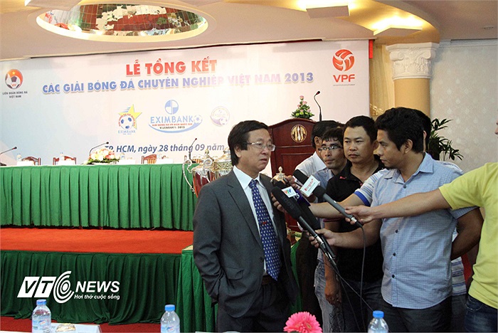 Hội nghị tổng kết mùa giải luôn nhận được sự quan tâm của giới truyền thông bởi đây là Hội nghị mà những năm trước, luôn có ông bầu 'phát nổ'. Mùa này, thì sự chờ đợi nằm ở việc, xem ai còn dám nói giải về đích an toàn?