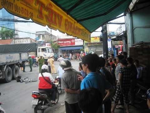 TP.HCM, quận 7, Huỳnh Tấn Phát, du khách nước ngoài, tai nạn