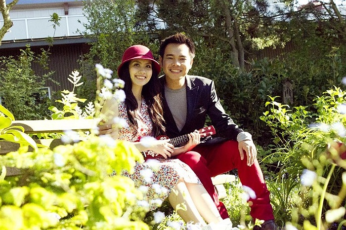 Cả hai thường xuyên cập nhật những hình ảnh hết sức lãng mạn và tình tứ.