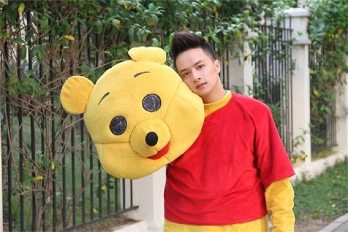 Cao Thái Sơn và hình ảnh ngộ nghĩnh trong MV sắp ra mắt.