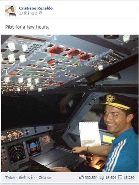 Ronaldo làm phi công
