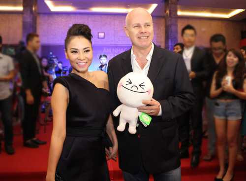 Thu Minh diện váy 100 triệu