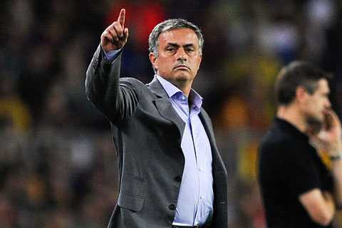 Mourinho chỉ đạo