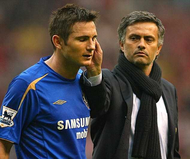 Về Chelsea, Mourinho đi nước cờ dại dột