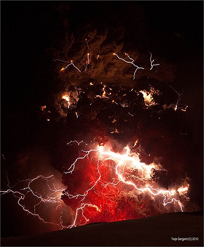 Những đám mây tro đã làm xáo trộn lưu thông trên không ở châu Âu trong gần một tuần liền.