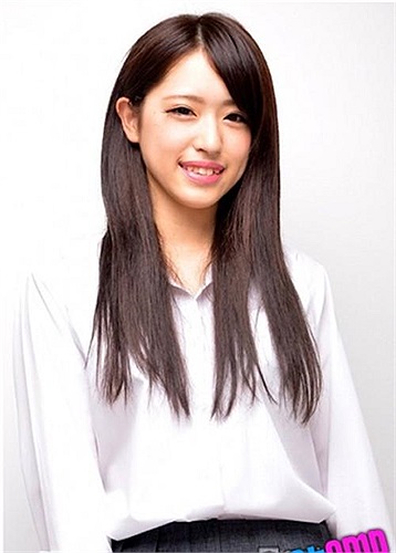 Những nữ sinh này cũng không hề trang điểm