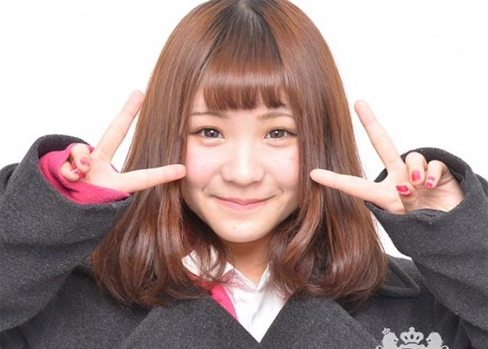 Không thiếu những nữ sinh trẻ trung, xì tin