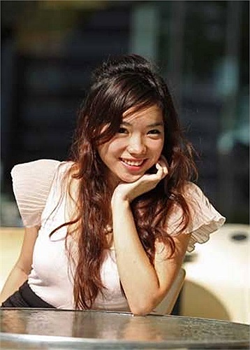 Theo nữ sinh này, thật sự cô không nghĩ mình lại có thể đánh bại được các cô gái khác. Cô chia sẻ rằng có rất nhiều người sở hữu ngoại hình lý tưởng hơn cô.