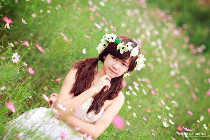 Kiều Oanh thuộc thế hệ hot girl sinh những năm 2000.