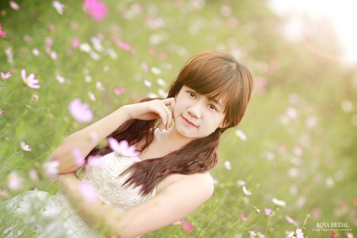 Đây là xu hướng hot trong hai năm nay, thay bằng trào lưu hot girl ngực khủng hoặc thời trang nổi loạn.