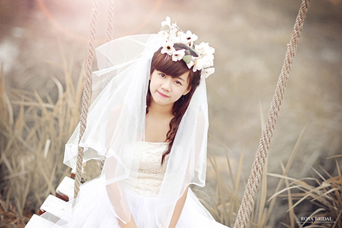 Kiều Oanh múa khá đẹp và thường tham gia biểu diễn trong các hoạt động ngoại khóa của trường.