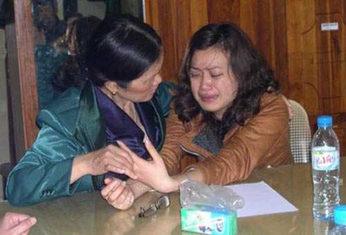 Vũ Thị Kim Anh và mẹ.