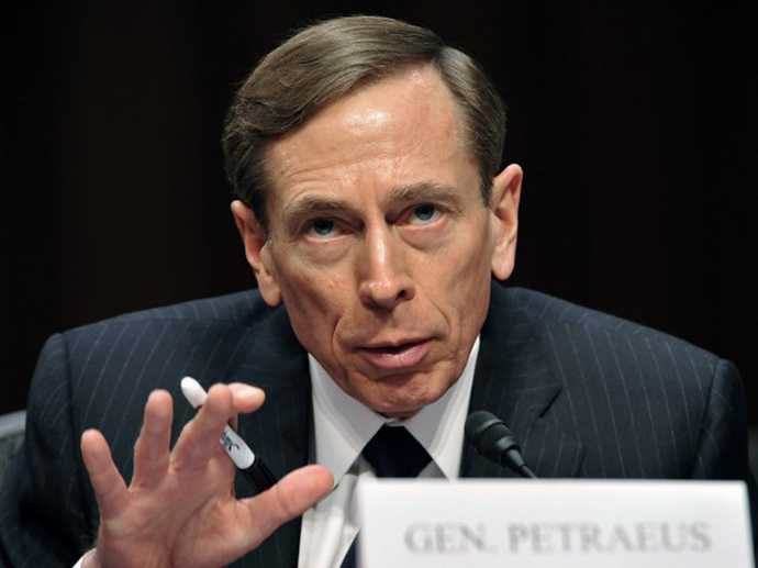 cựu giám đốc cia
