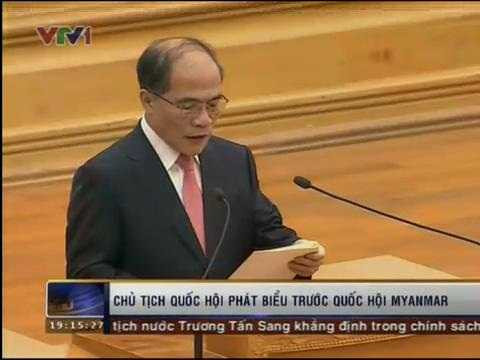 Chủ tịch Quốc hội Nguyễn Sinh Hùng