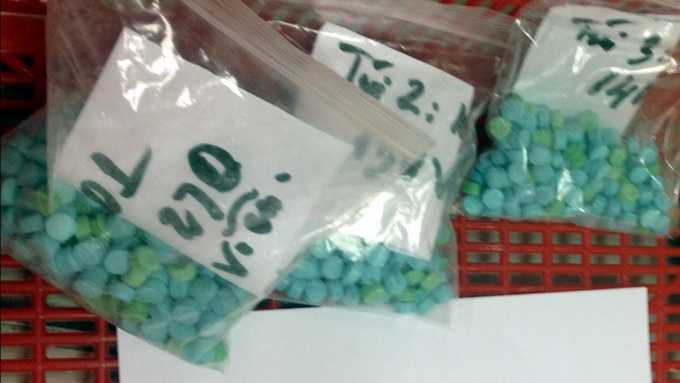 việt kiều, ma túy tổng hợp, tân sơn nhất