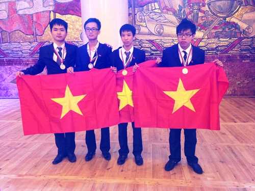 4 học sinh Việt Nam tham dự Olympic Hóa học 2013 