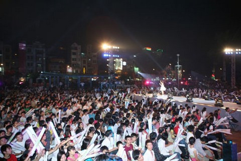 Viettel công bố chuỗi sự kiện “Tôi là sinh viên 2013"