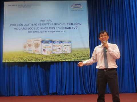 Vinamilk chăm sóc sức khỏe người cao tuổi Tiền Giang