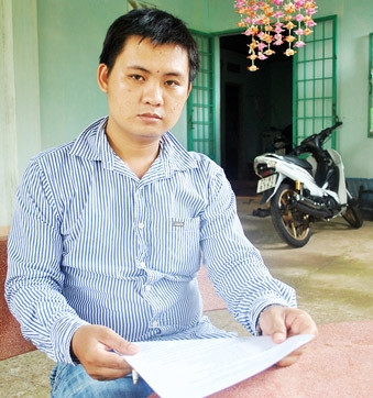 » Xương người trong vườn: Vợ bí thư xã mạo danh nhắn tin » Vợ bí thư xã đốt xác người: Những tình tiết rợn tóc gáy » Bí thư xã sốc khi thấy xương người trong vườn