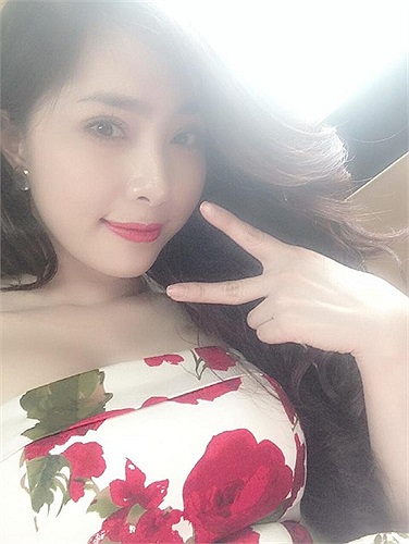 Nhiều người đặt câu hỏi, không biết đây có phải sản phẩm của công nghệ tắm trắng như nhiều ngôi sao đang ưa chuộng.