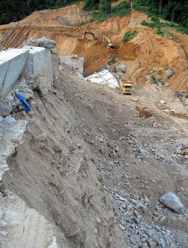 đập thủy điện, thiệt mạng, Tây nguyên, mất tích, thiệt hại, biên giới