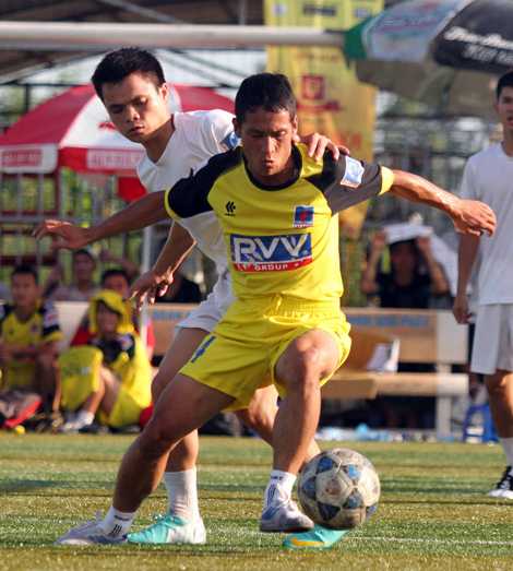 Thanh Dong va Trieu Khuc