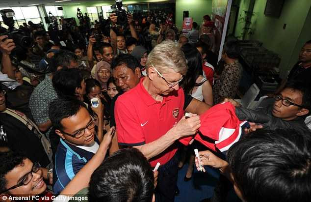 Sau Indonesia, Việt Nam là điểm dừng chân tiếp theo của Arsenal