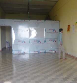 Tường "cấm yêu" do các chủ nhà trọ ở Thái Bình tự sáng chế ra