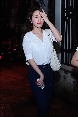 Bảo Thy, bạn thân và cũng là bạn diễn của Wanbi trên sân khấu ca nhạc cũng như phim ảnh. 