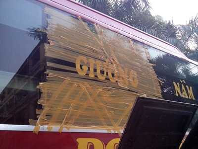 ném đá, cạnh tranh, xe khách, quảng bình