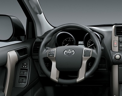 Toyota Land Cruiser Prado là một mẫu SUV cỡ trung dẫn động 4 bánh của nhà sản xuất xe hơi Nhật Bản Toyota Motor Corporation. 