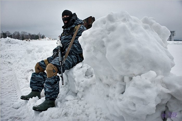 Phút nghỉ ngơi sau giờ luyện tập căng thẳng