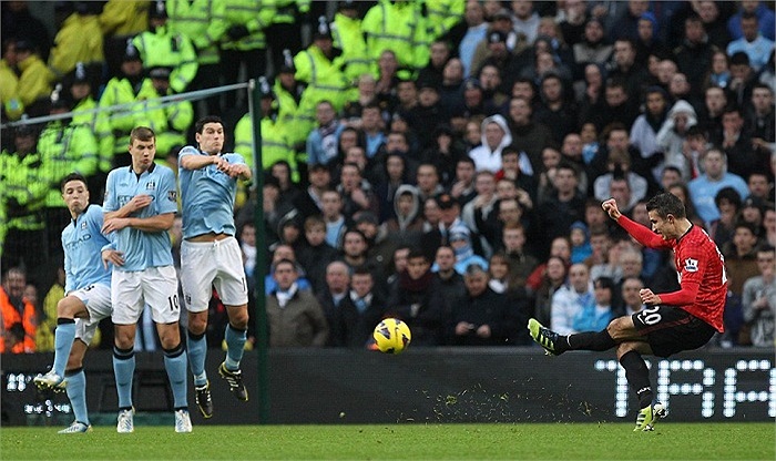 Chiến thắng bản lề trước Man City giúp MU giành lại ngôi vương từ tay gã hàng xóm đáng ghét.