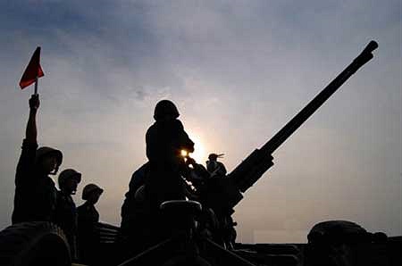 Một khẩu đội pháo phòng không Trung đoàn pháo cao xạ 230 bảo vệ TP.HCM